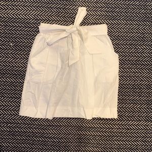 White cotton skirt with elastic waist
